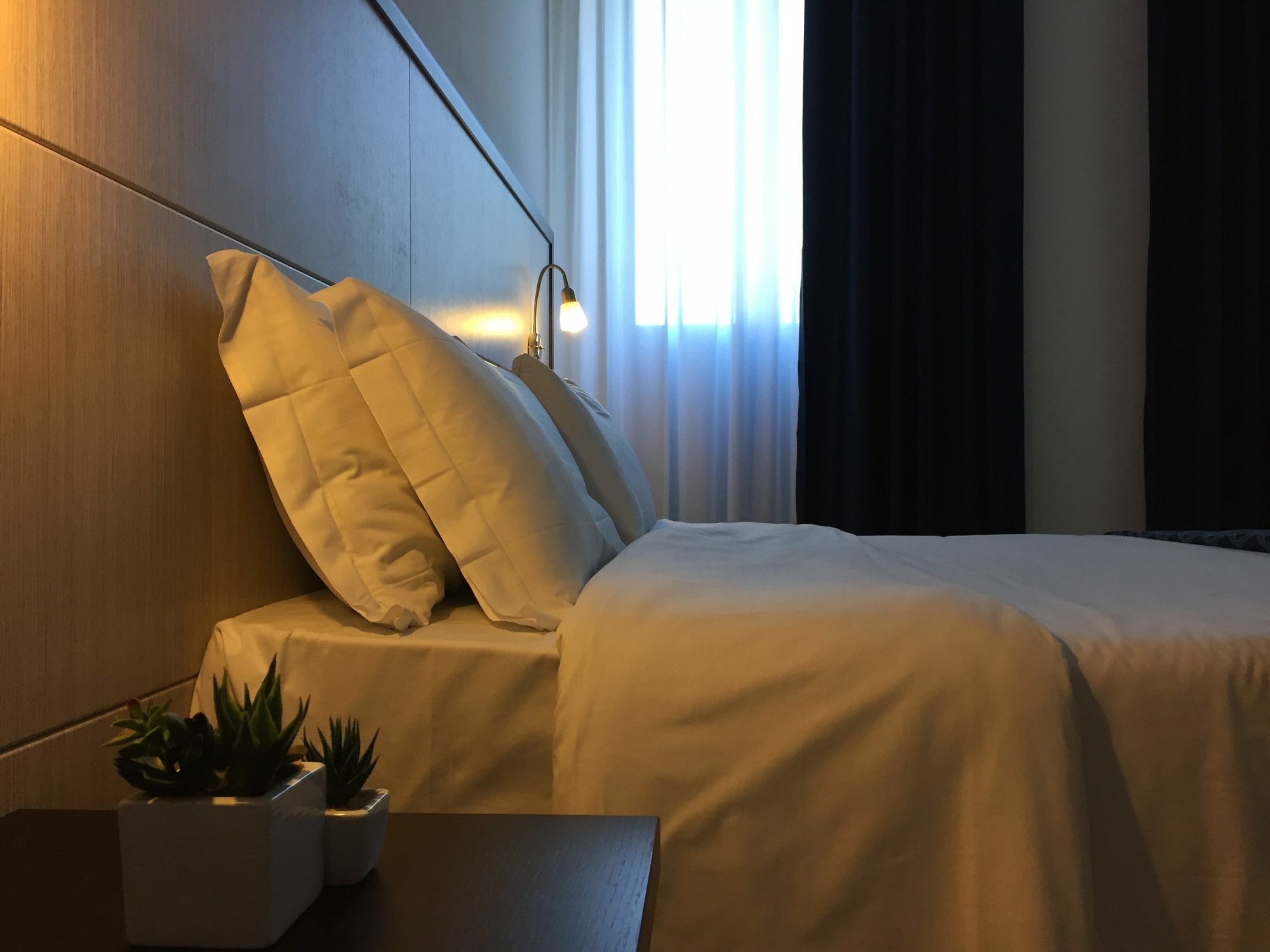 Av Hotel Milano Exterior foto