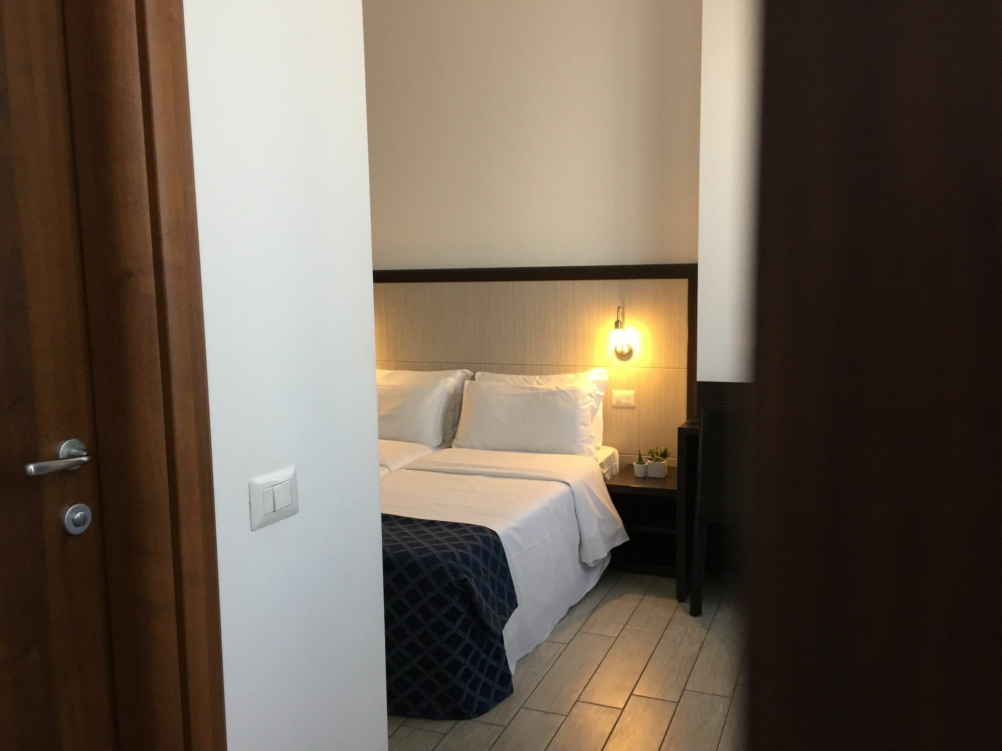 Av Hotel Milano Exterior foto